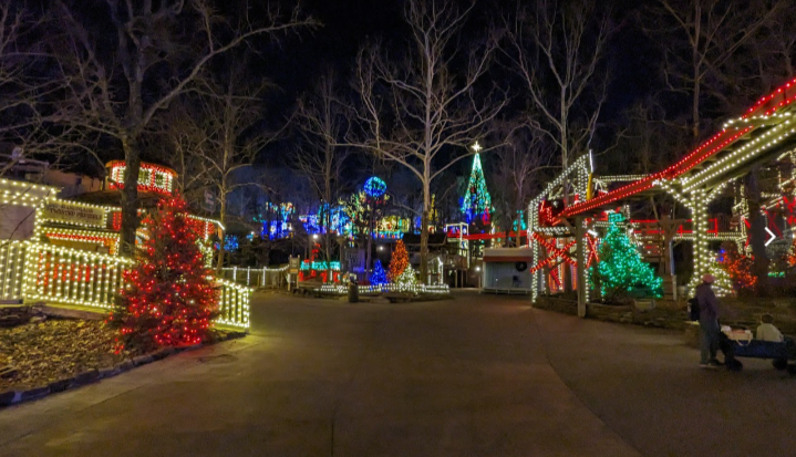 holiday magic of Silver Dollar City in Branson