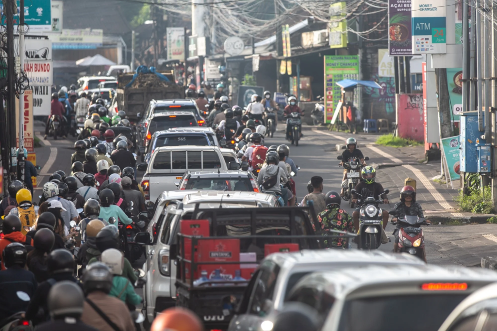 A view of traffic in Bali roads 
