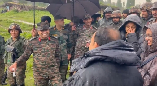 Rescue Operation at Gulmarg Gondola in Kashmir 