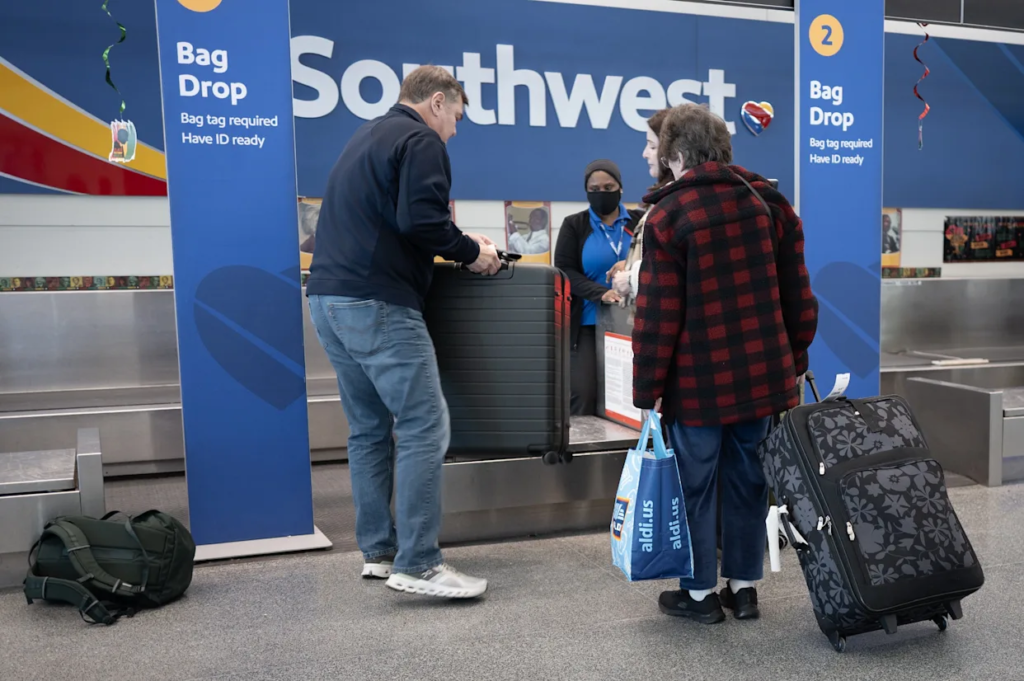 How to Avoid Chacked Baggage Fees on Southwest Airlines