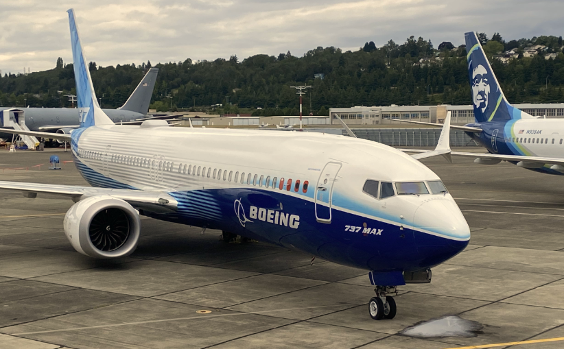 Boeing 737 MAX 10
